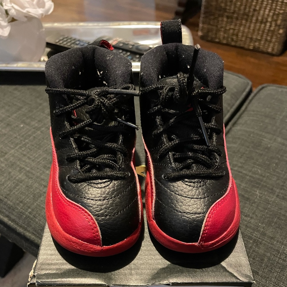 Jordan 12 Retro Hyper